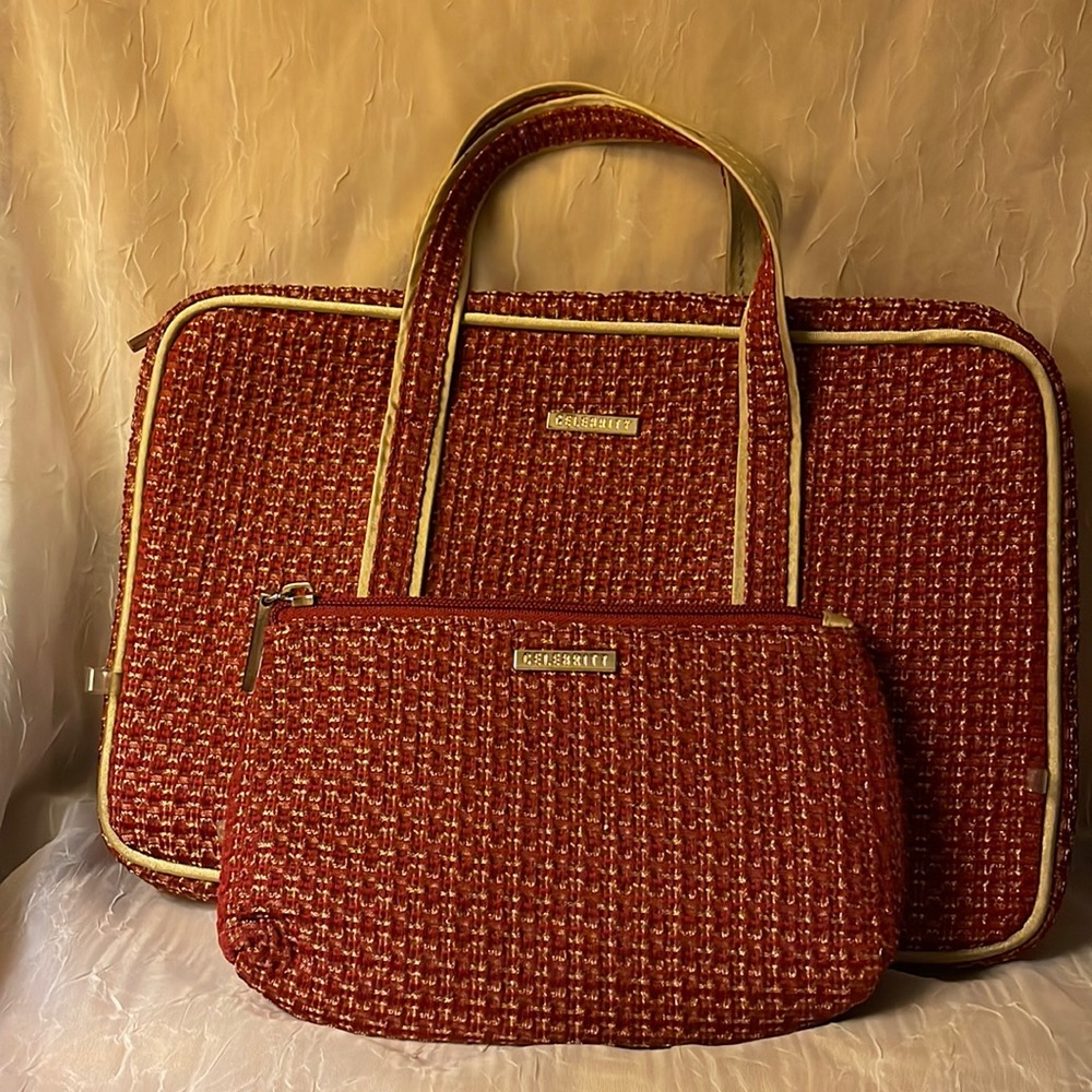 Celebrity travel bag w/handles & matching makeup bag. rusty red with gold trim